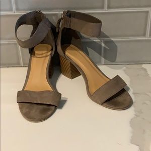 Block heel sandals Bamboo 8 faux suede